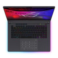 693716 842773 04 front comping