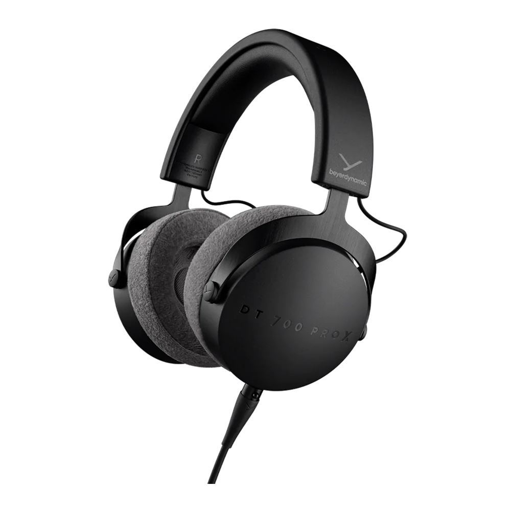 682182 753798 01 front zoom