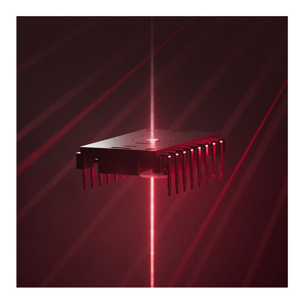 695768 873711 04 front zoom